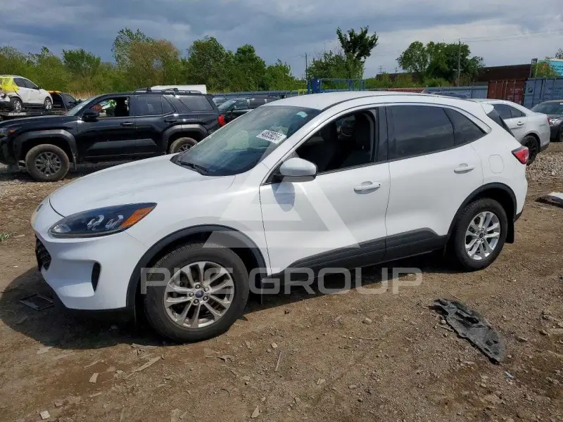 2020 Ford ESCAPE photo