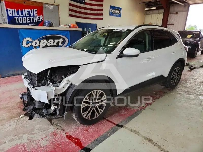 2020 Ford ESCAPE photo