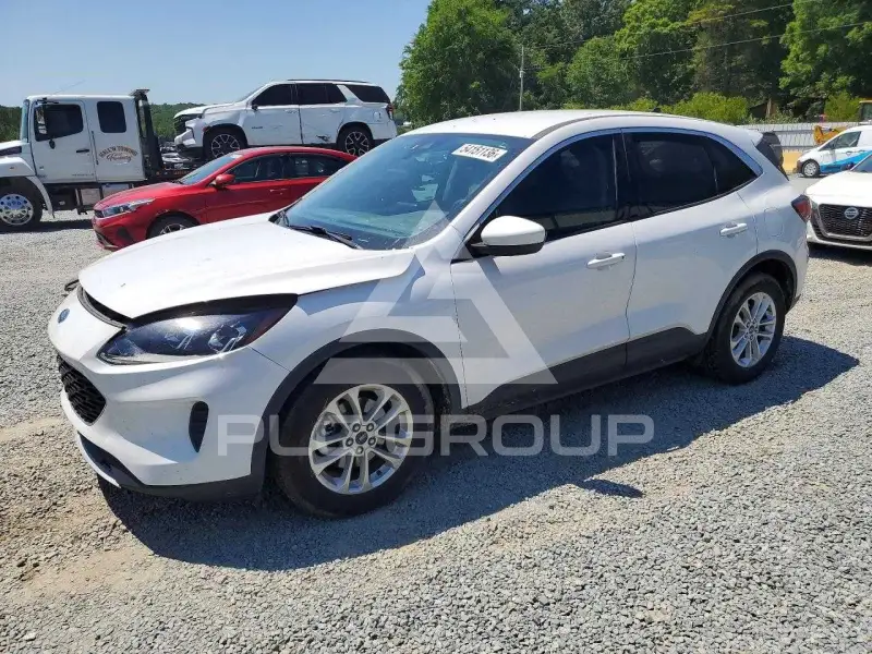 2020 Ford ESCAPE photo