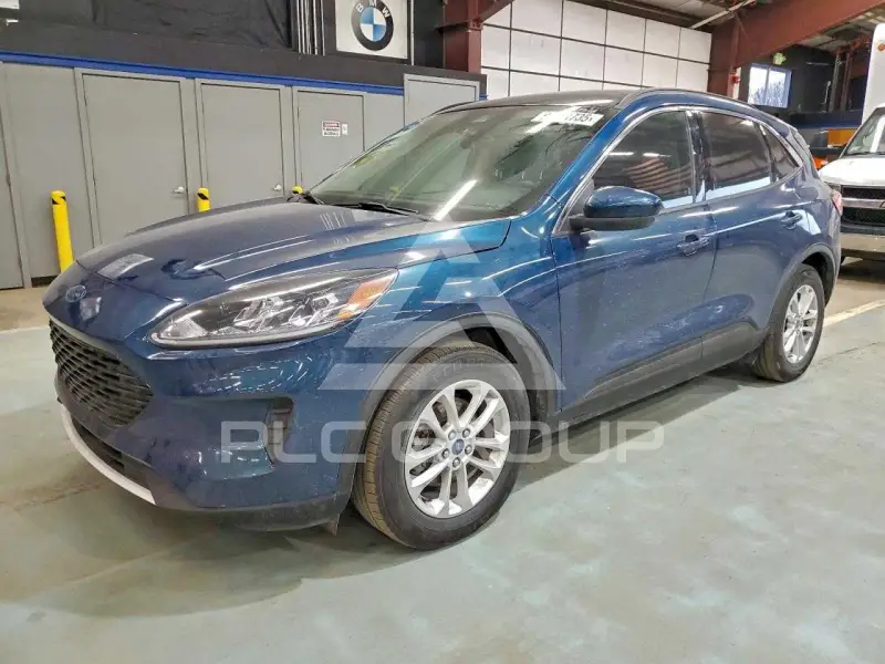 2020 Ford ESCAPE photo