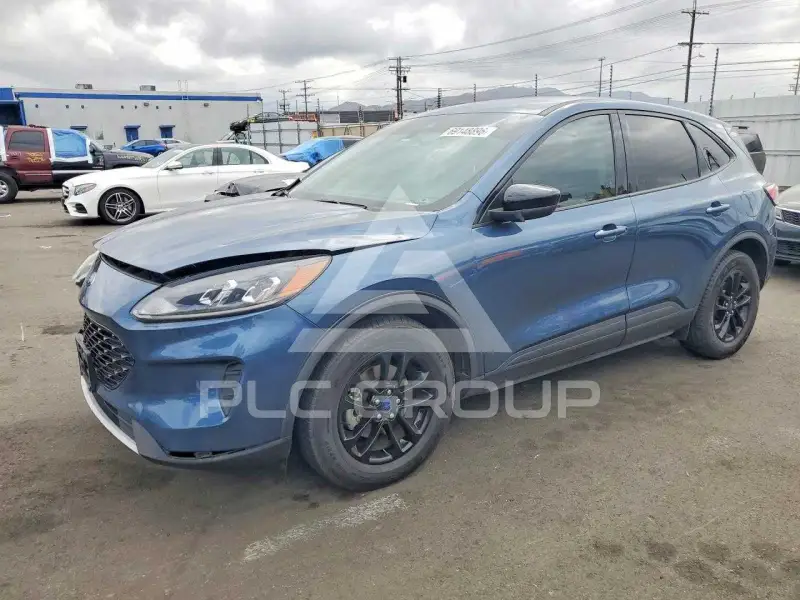 2020 Ford ESCAPE photo