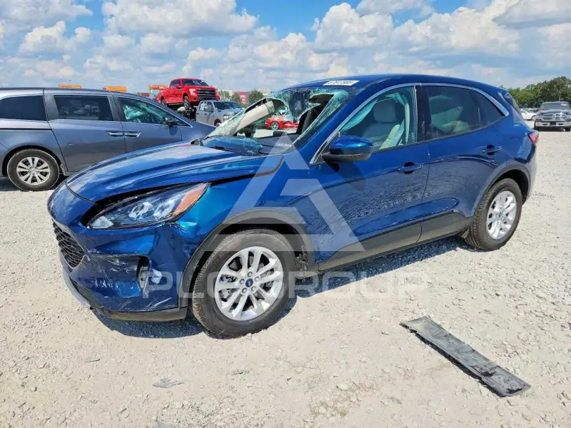 2020 Ford ESCAPE photo