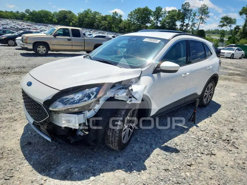 2020 Ford ESCAPE photo