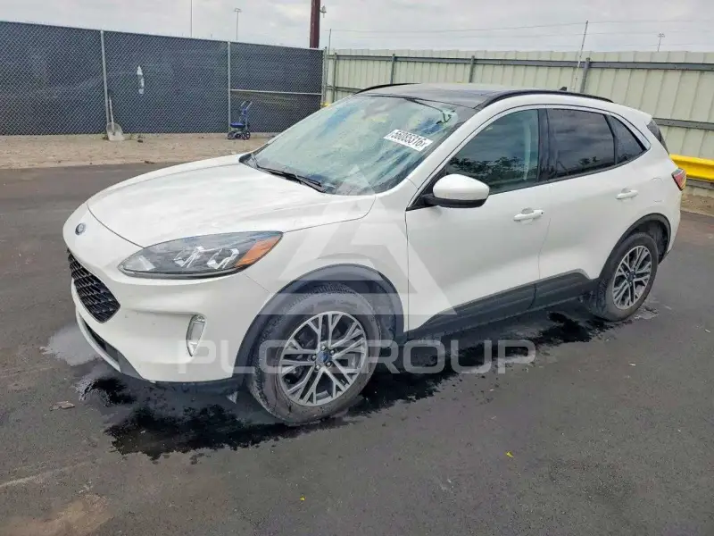 2020 Ford ESCAPE photo
