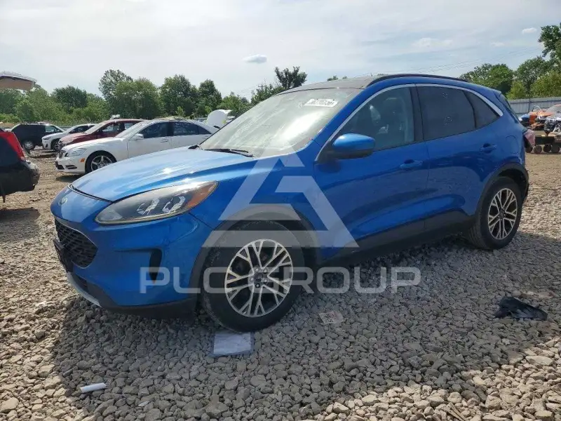 2020 Ford ESCAPE photo