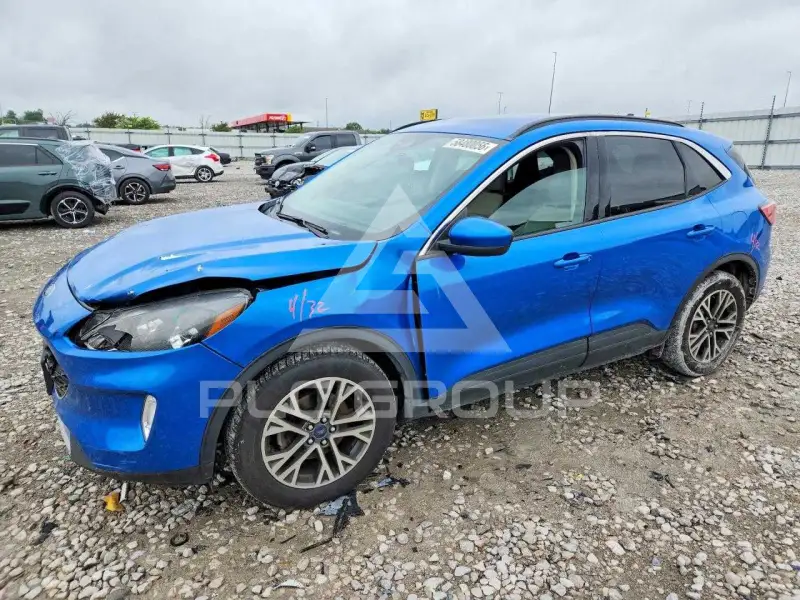 2020 Ford ESCAPE photo