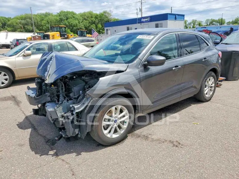2020 Ford ESCAPE photo