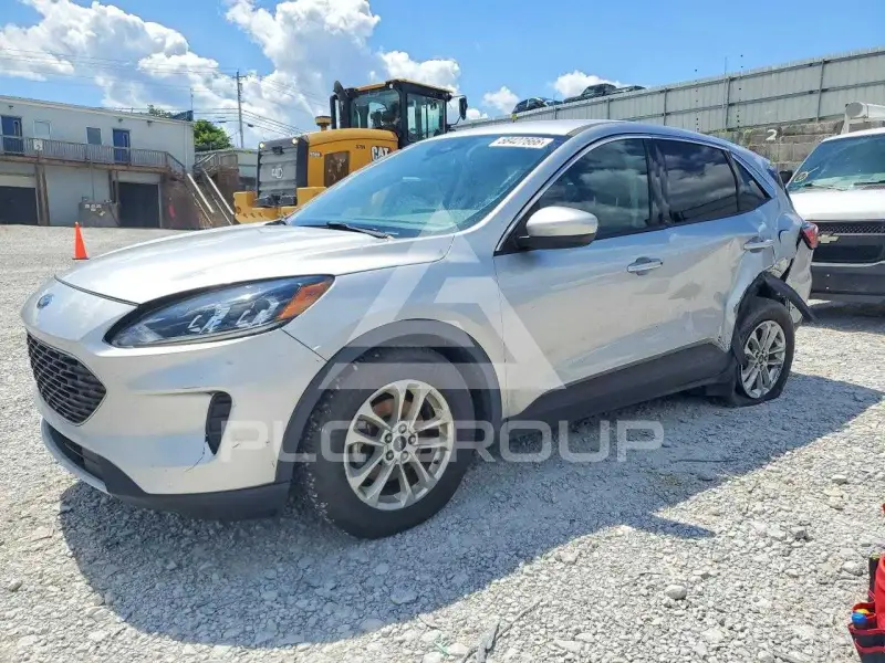 2020 Ford ESCAPE photo