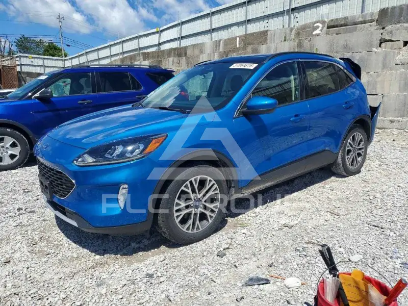 2020 Ford ESCAPE photo
