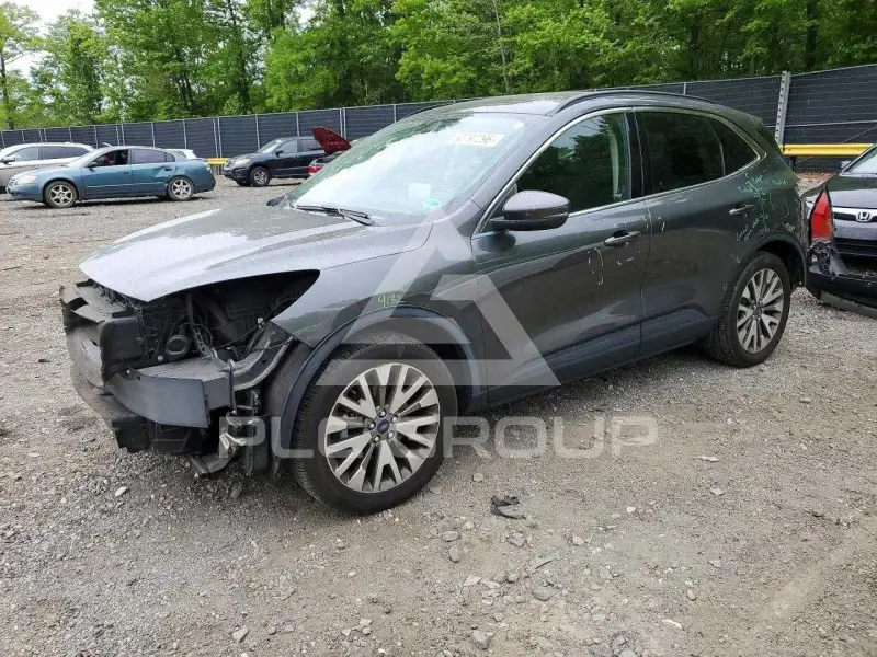 2020 Ford ESCAPE photo