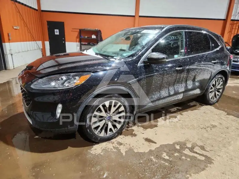 2020 Ford ESCAPE photo
