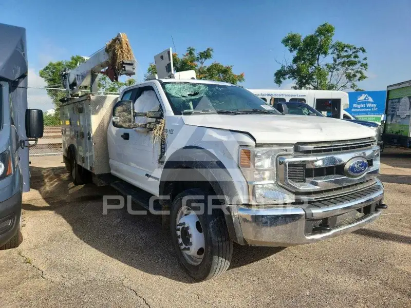 2020 Ford F-550 фото