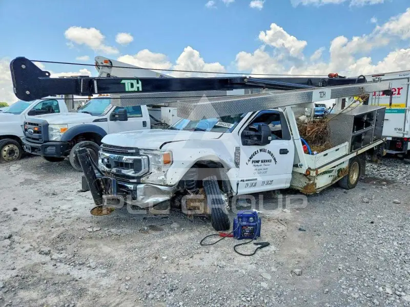2020 Ford F-550 photo