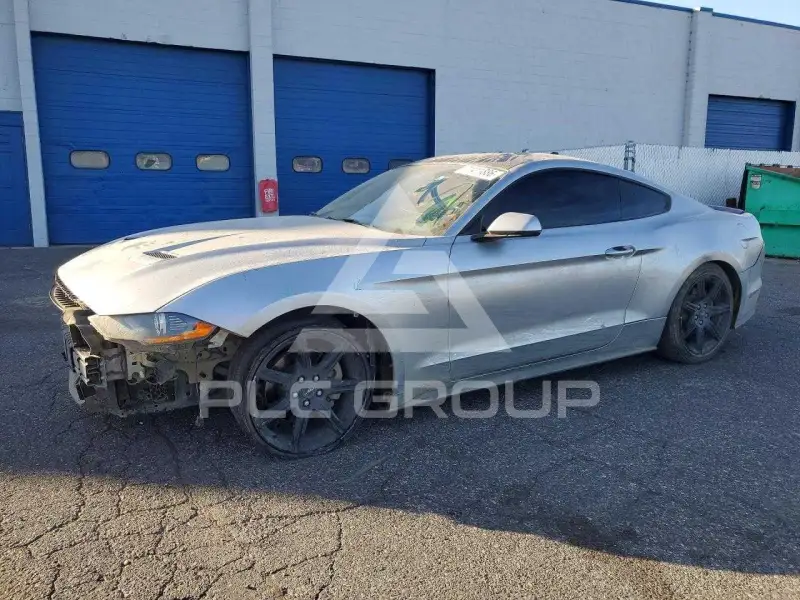 2020 Ford MUSTANG фото