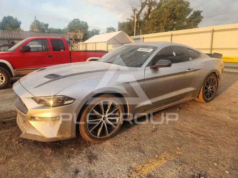 2020 Ford MUSTANG фото