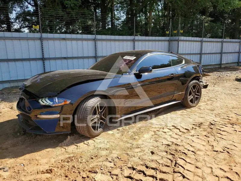 2020 Ford MUSTANG photo