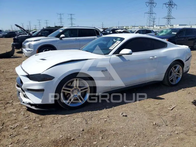 2020 Ford MUSTANG photo