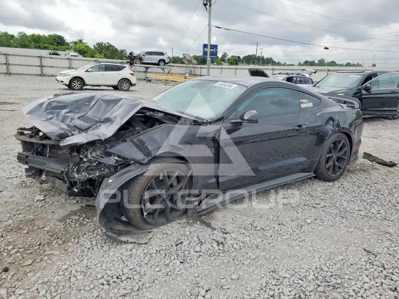 2020 Ford MUSTANG photo