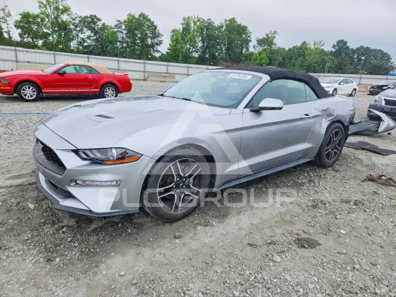 2020 Ford MUSTANG фото