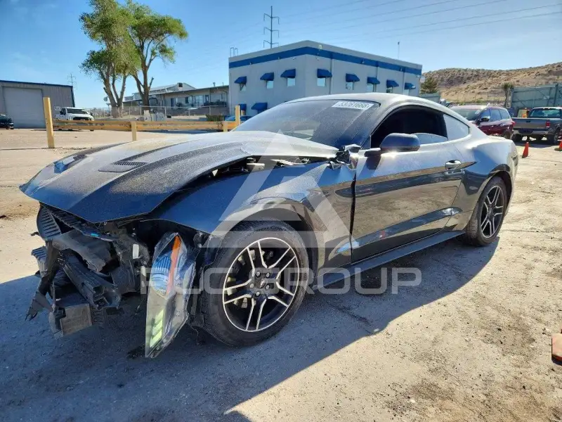 2020 Ford MUSTANG photo