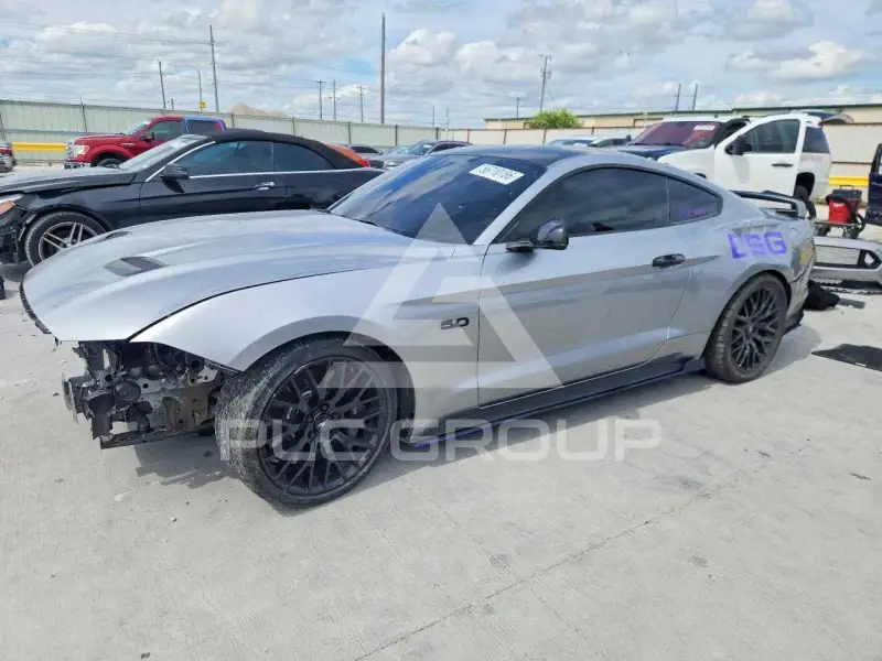 2020 Ford MUSTANG фото