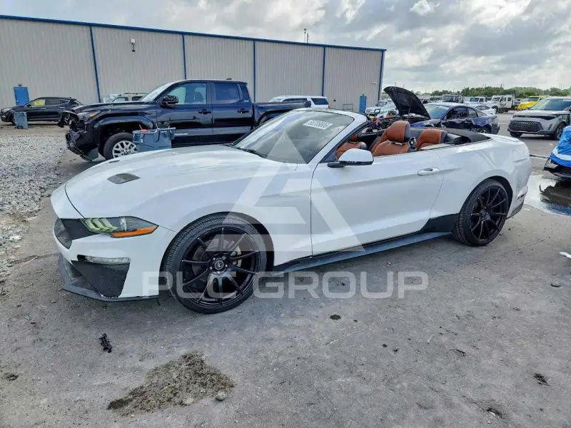2020 Ford MUSTANG фото