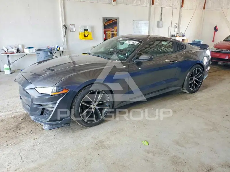 2020 Ford MUSTANG photo