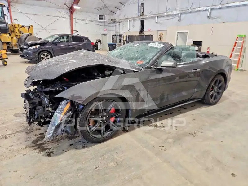 2020 Ford MUSTANG photo