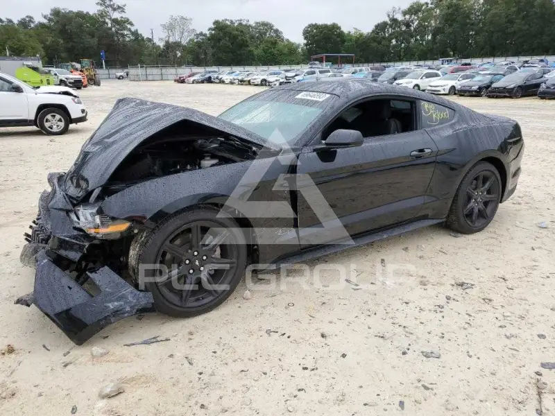 2020 Ford MUSTANG photo