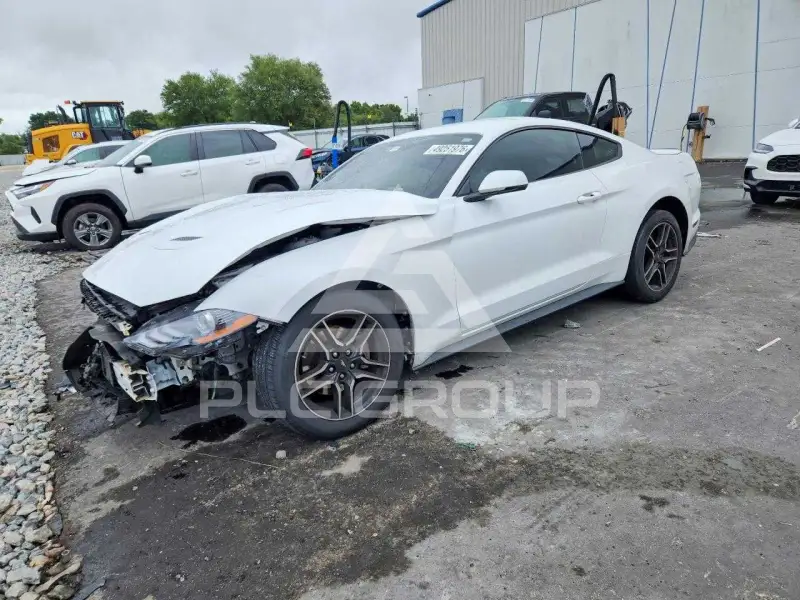 2020 Ford MUSTANG photo