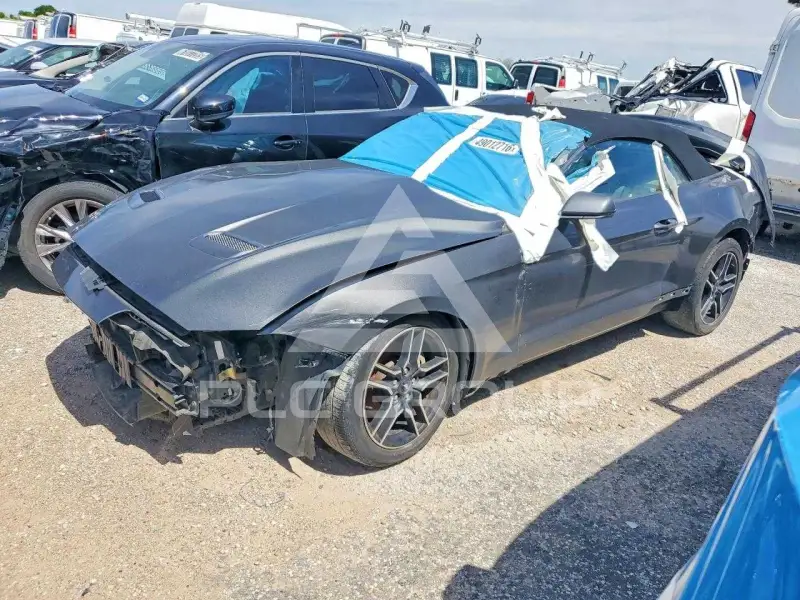 2020 Ford MUSTANG фото