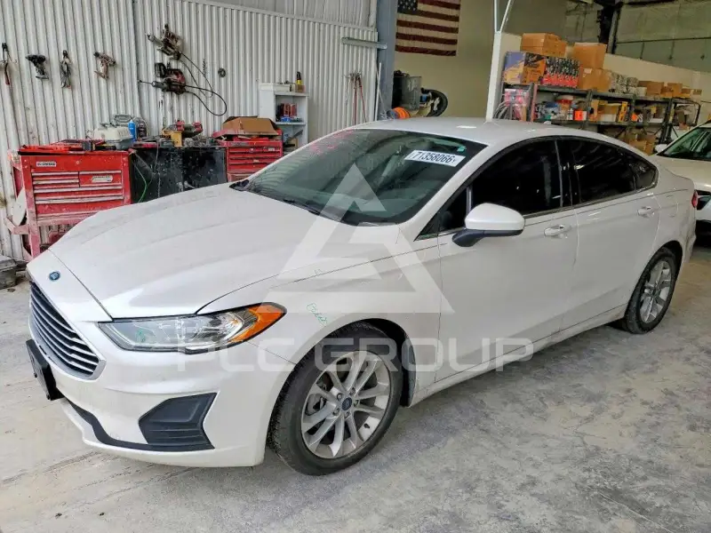 2020 Ford FUSION фото