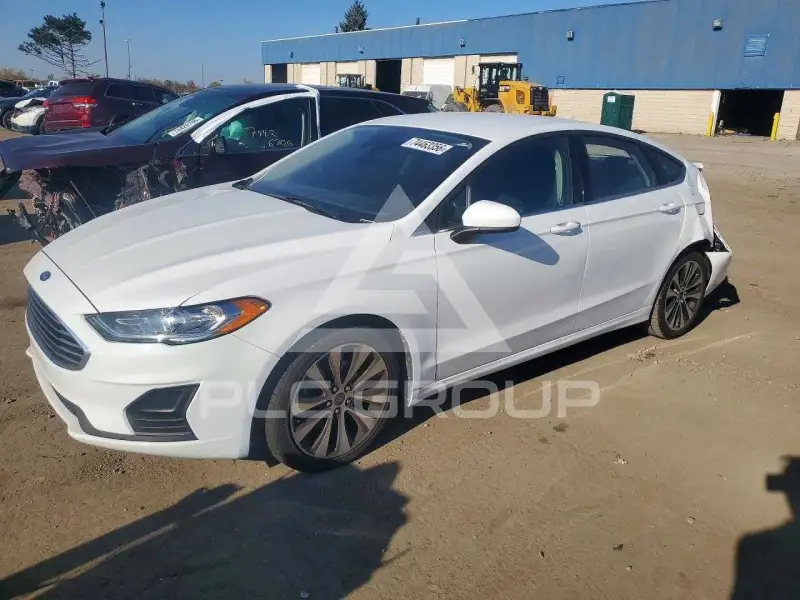 2020 Ford FUSION фото