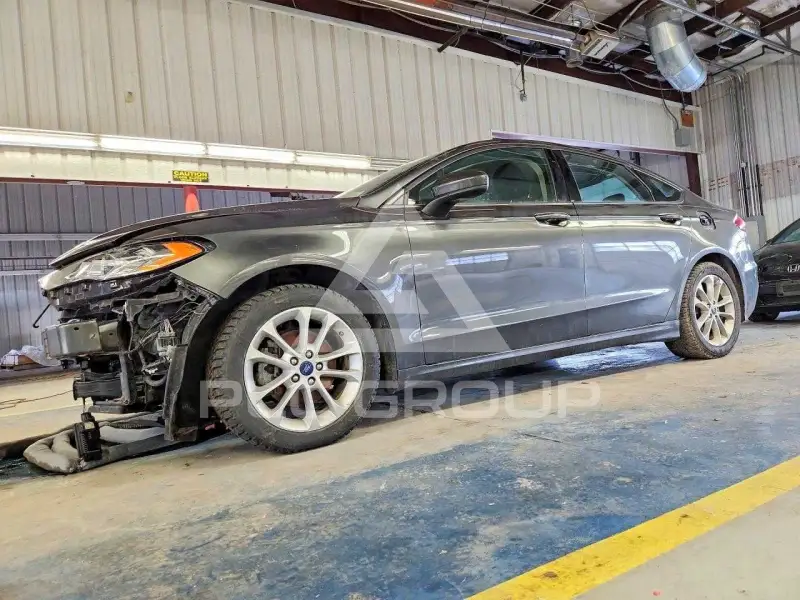 2020 Ford FUSION photo