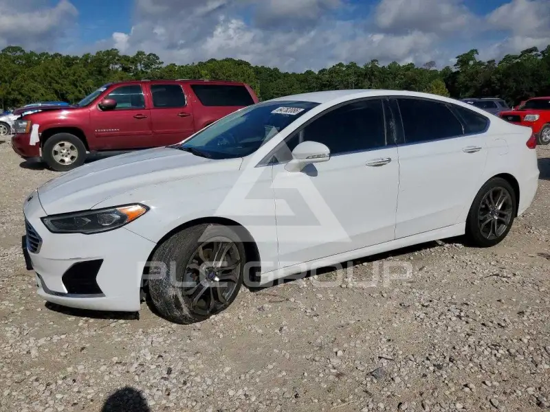 2020 Ford FUSION photo