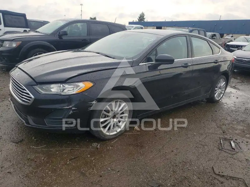 2020 Ford FUSION photo