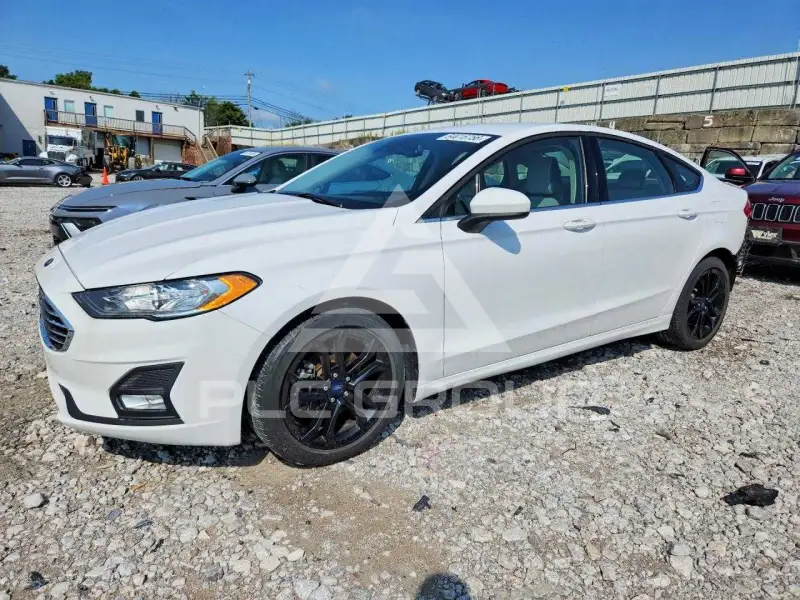 2020 Ford FUSION photo
