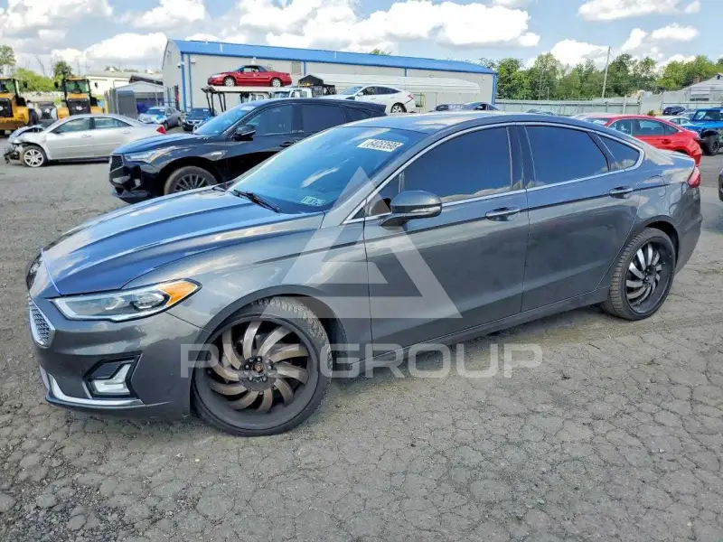 2020 Ford FUSION photo