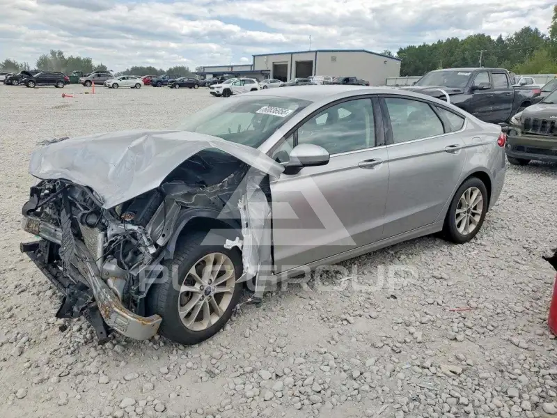 2020 Ford FUSION photo