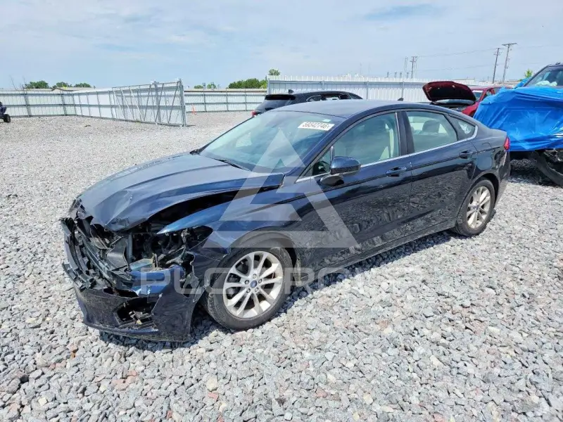 2020 Ford FUSION photo