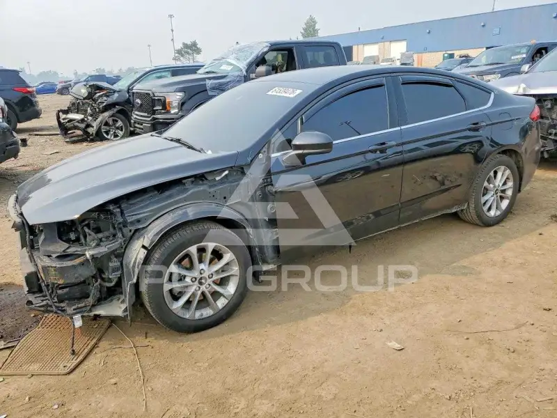 2020 Ford FUSION фото