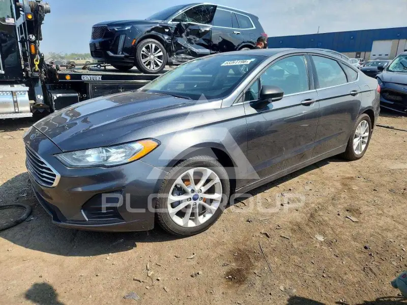 2020 Ford FUSION photo
