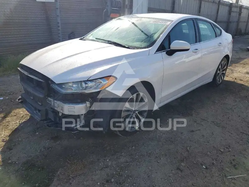 2020 Ford FUSION photo