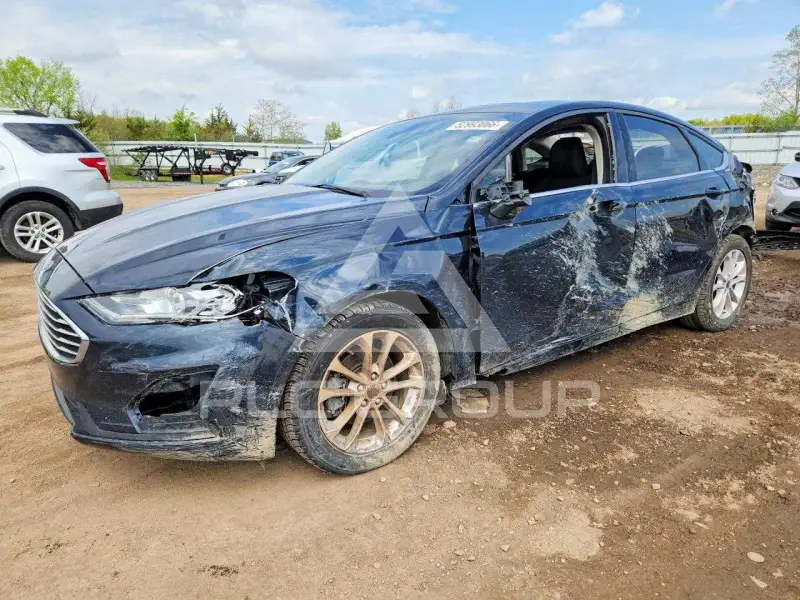 2020 Ford FUSION photo