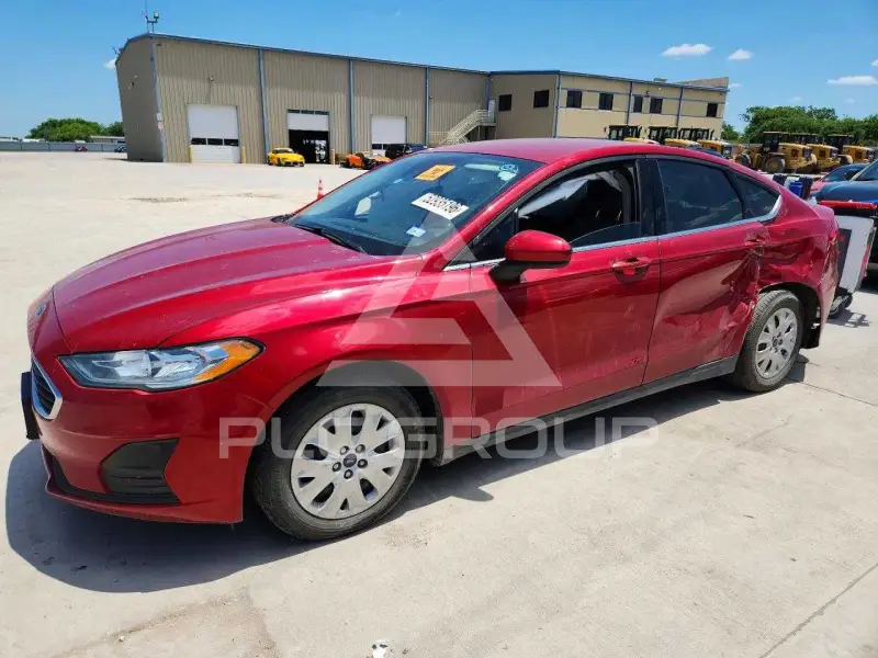 2020 Ford FUSION фото