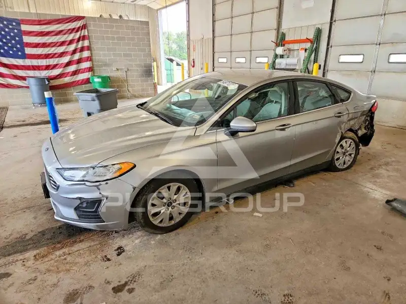 2020 Ford FUSION фото