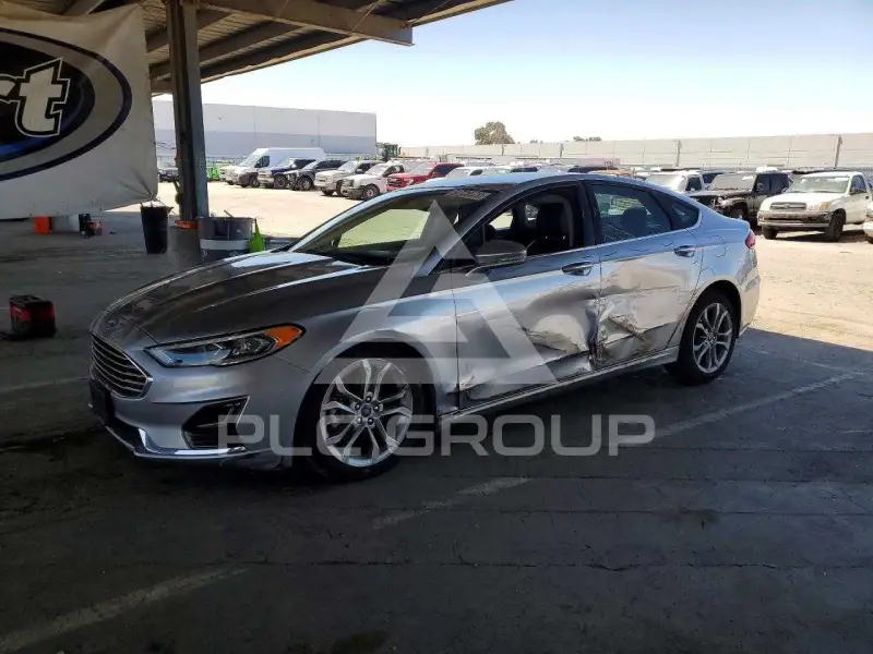 2020 Ford FUSION photo