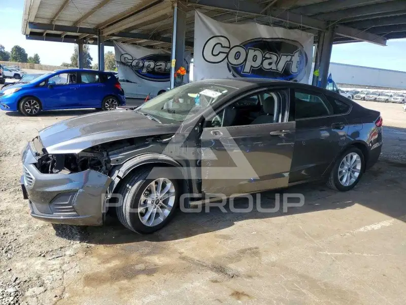 2020 Ford FUSION photo