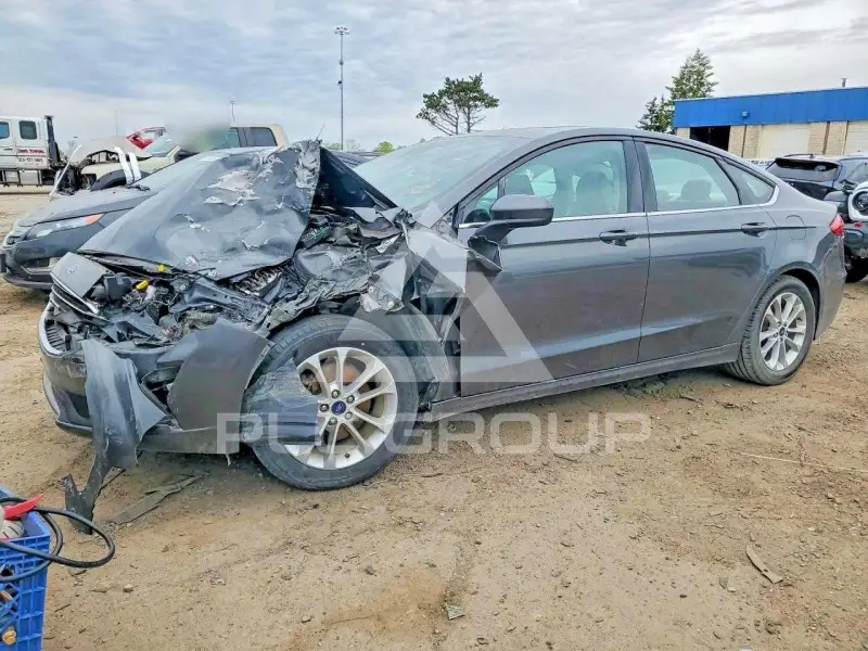 2020 Ford FUSION photo
