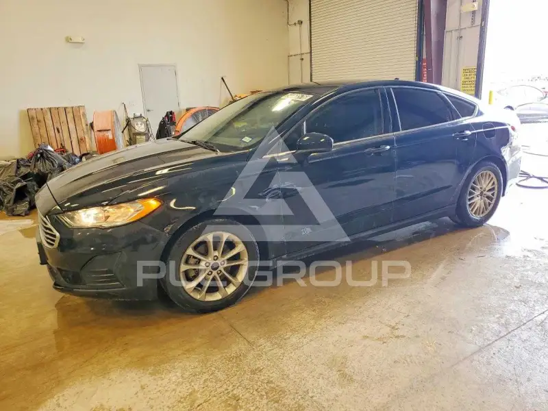 2020 Ford FUSION photo